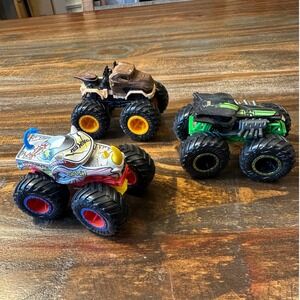 Monster Jam Truck HotWheel Lot of 3 1:64  Rhinomite Jurassic World Radical Racer